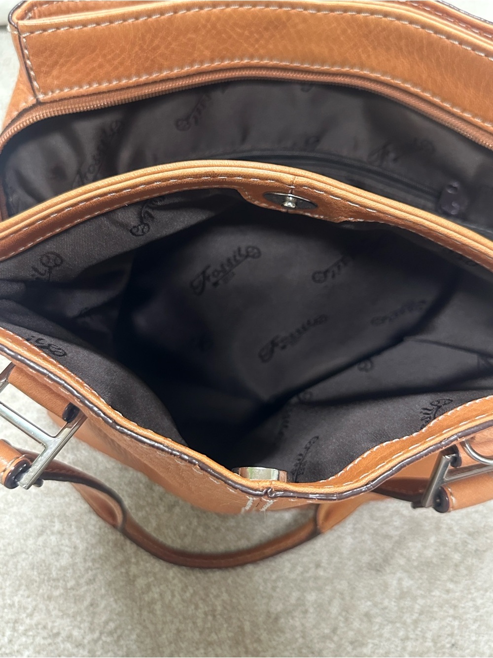 Vintage tan, pebble, leather, fossil shoulder bag dual shoulder straps - Picture 8 of 16